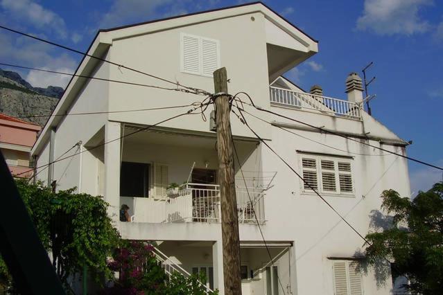Apartment For 6 In Makarska Centar Eksteriør billede